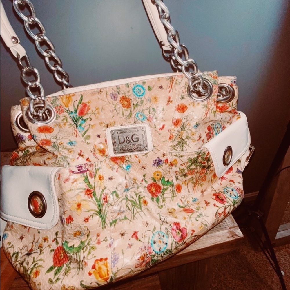 Large Vintage Dolce and Gabbana Purse 💋